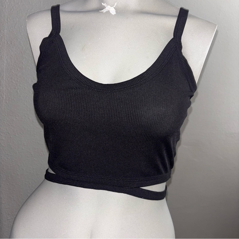 SHEIN Black Ribbed Top